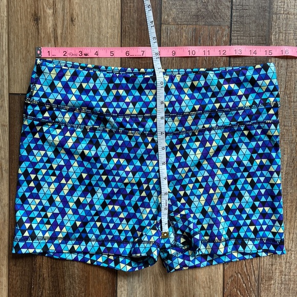 Rainbeau Booty Gym Shorts Size Large - Picture 4 of 7